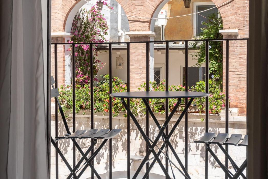 Dimora Bormioli Apartment Bari Ngoại thất bức ảnh